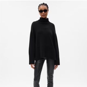 GAP 24/7 Split-hem turtleneck sweater, XL. True Black